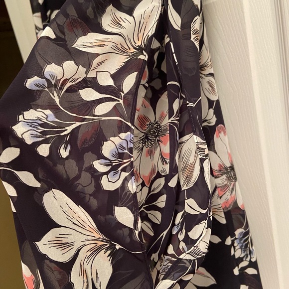 Vince Camuto Floral Cocktail Dress - Picture 4 of 6